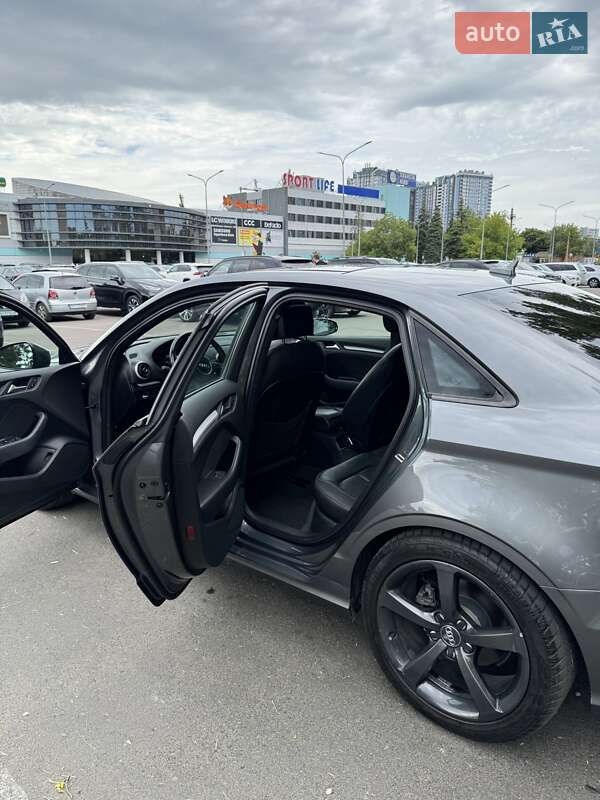 Седан Audi A3 2016 в Одессе