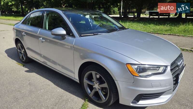 Седан Audi A3 2014 в Желтых Водах