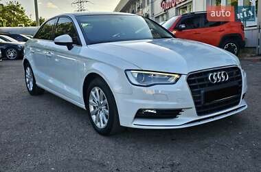 Седан Audi A3 2015 в 