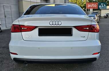 Седан Audi A3 2015 в 