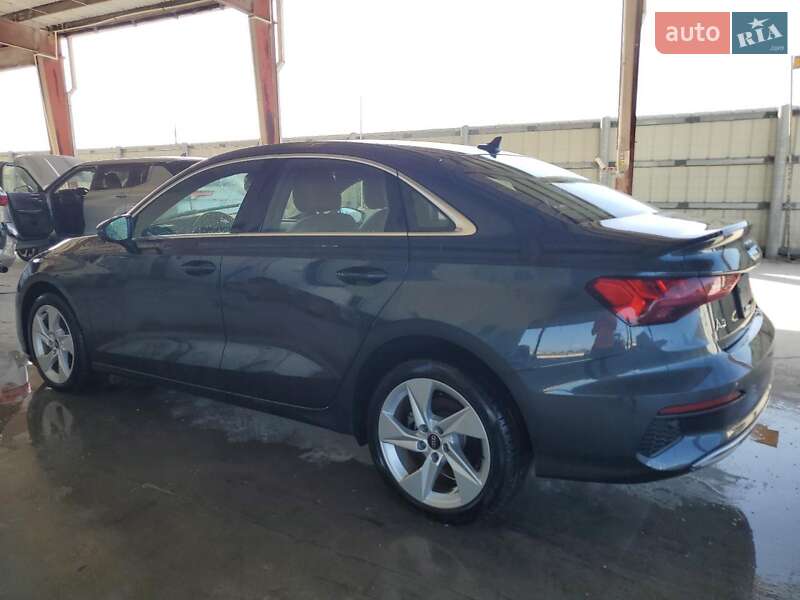 Седан Audi A3 2022 в Кропивницком
