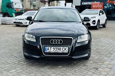 Хетчбек Audi A3 2010 в 