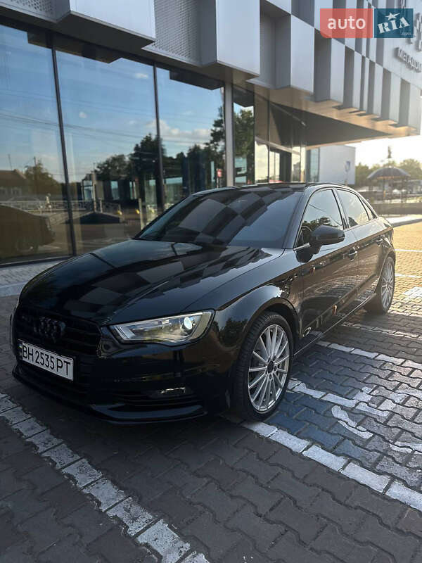 Седан Audi A3 2016 в Одессе