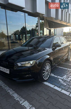 Седан Audi A3 2016 в 