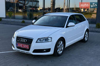 Хэтчбек Audi A3 2010 в Луцке
