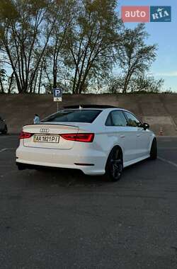 Седан Audi A3 2015 в 