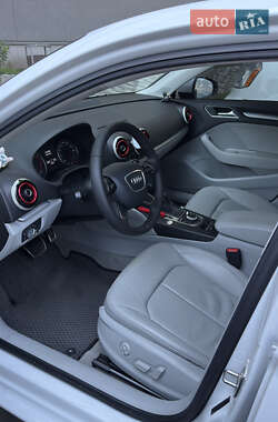 Седан Audi A3 2015 в 