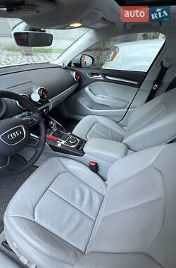 Седан Audi A3 2015 в 