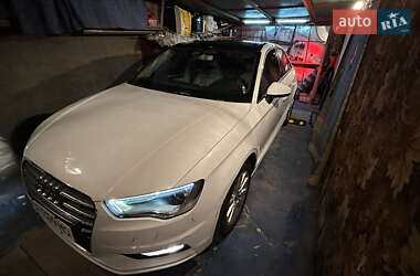 Седан Audi A3 2015 в 