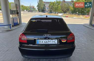 Хэтчбек Audi A3 2003 в 