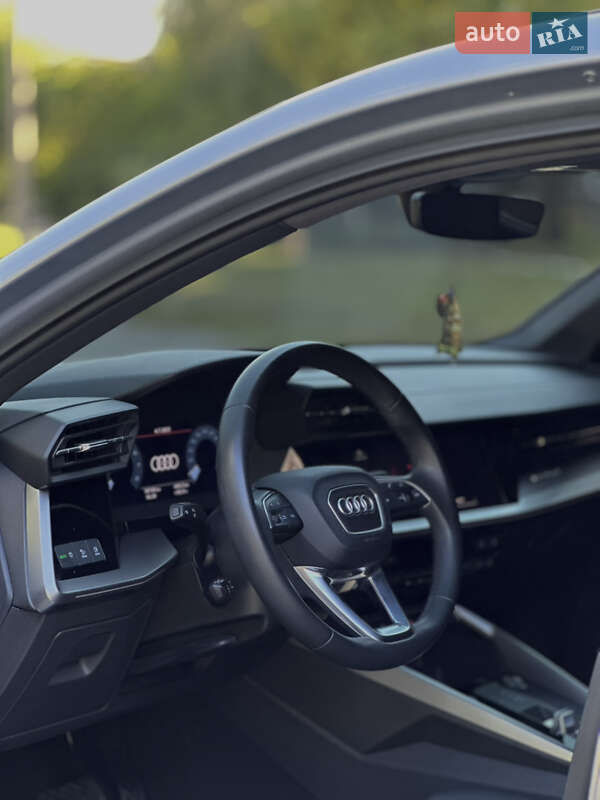 Седан Audi A3 2023 в Харькове