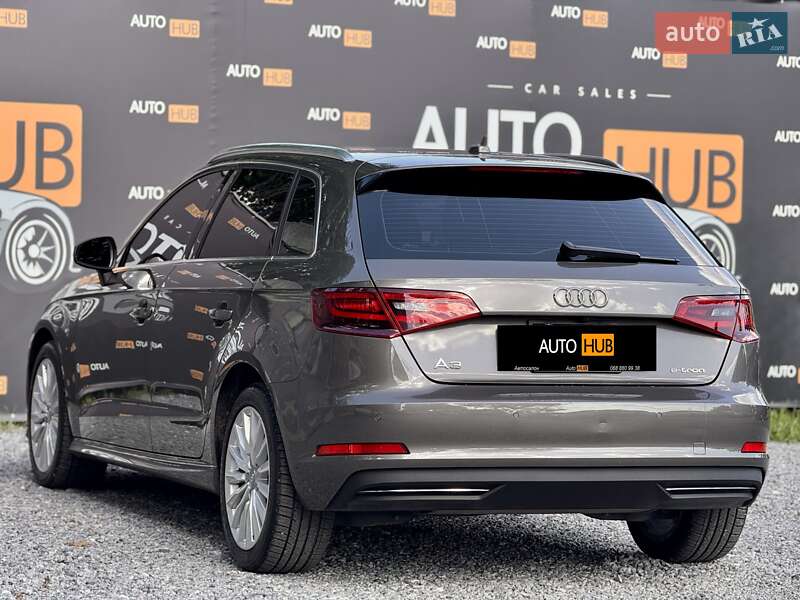 Хэтчбек Audi A3 2016 в Харькове