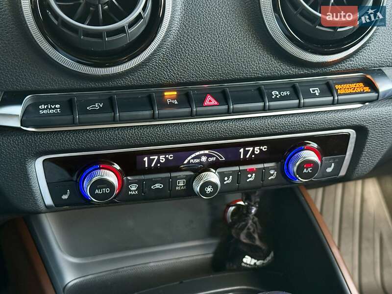 Хэтчбек Audi A3 2016 в Харькове