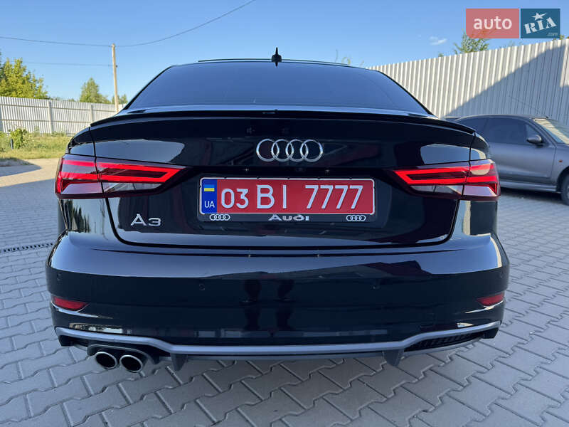 Седан Audi A3 2018 в Лубнах