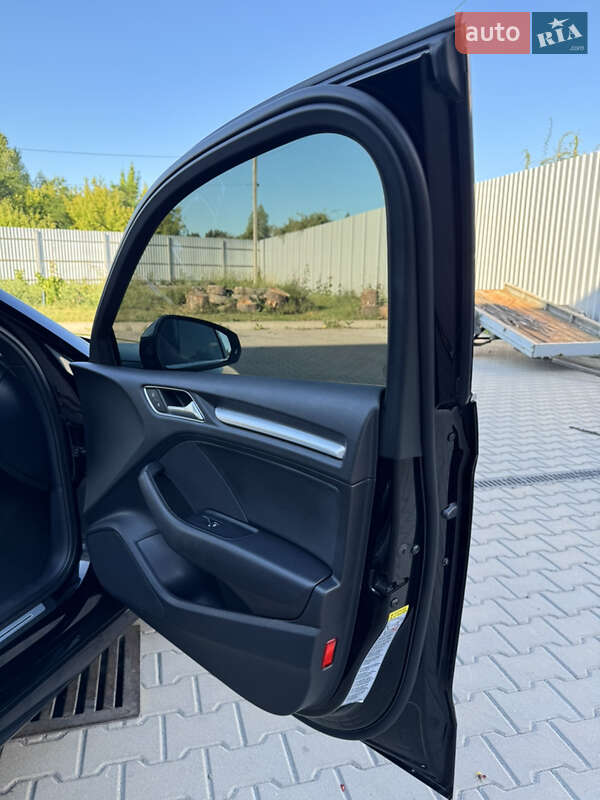 Седан Audi A3 2018 в Лубнах