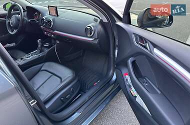 Седан Audi A3 2016 в 