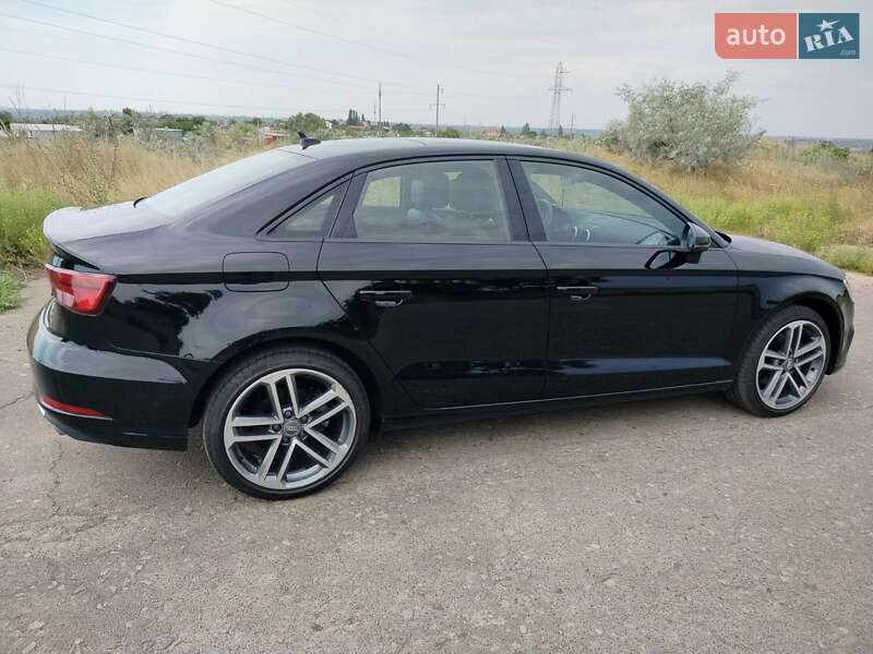 Седан Audi A3 2016 в Одесі