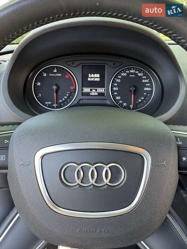 Хэтчбек Audi A3 2015 в Львове