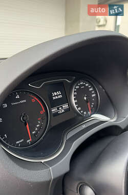 Хэтчбек Audi A3 2016 в 