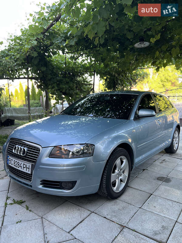 Хэтчбек Audi A3 2005 в Пустомытах