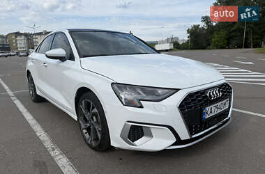 Седан Audi A3 2021 в 