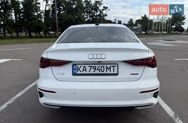 Седан Audi A3 2021 в 