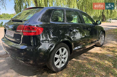Хэтчбек Audi A3 2009 в 