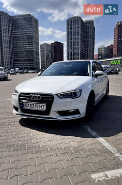 Седан Audi A3 2016 в 