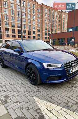 Седан Audi A3 2015 в Львові