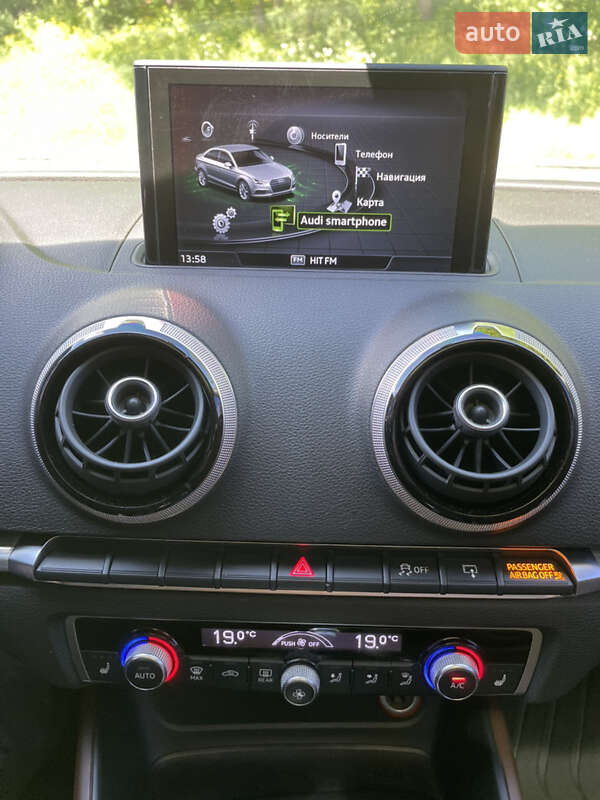 Седан Audi A3 2014 в Киеве
