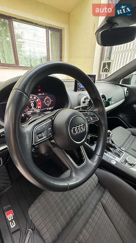 Седан Audi A3 2017 в Харькове