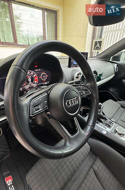 Седан Audi A3 2017 в 