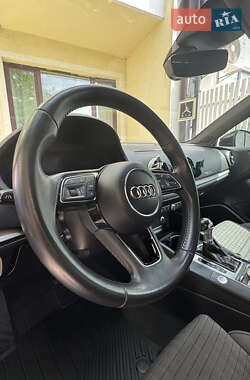 Седан Audi A3 2017 в 