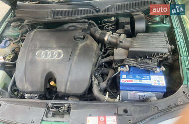 Хэтчбек Audi A3 1999 в 