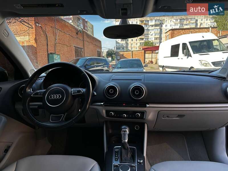 Седан Audi A3 2014 в Полтаве