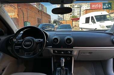 Седан Audi A3 2014 в 