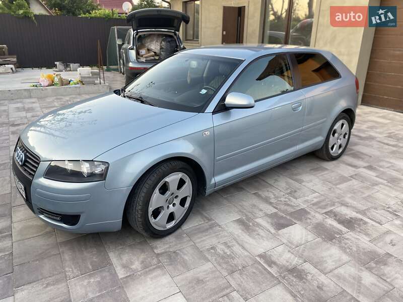 Хэтчбек Audi A3 2003 в Измаиле