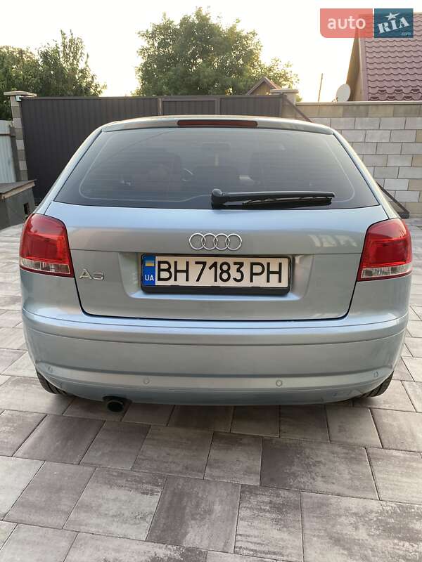 Хэтчбек Audi A3 2003 в Измаиле