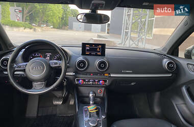 Седан Audi A3 2015 в Тернополе