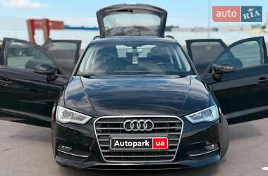 Хетчбек Audi A3 2016 в 