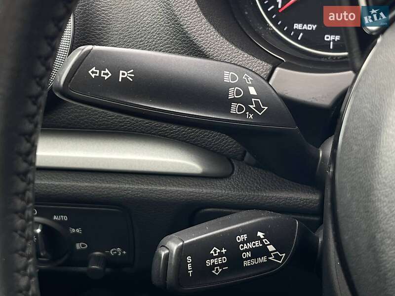 Седан Audi A3 2015 в Киеве