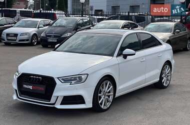 Седан Audi A3 2015 в 