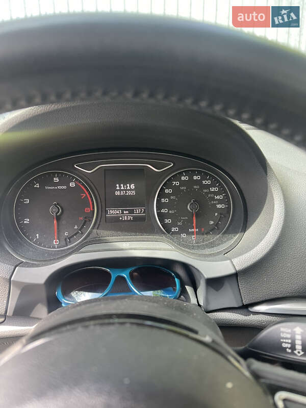 Седан Audi A3 2014 в Львові