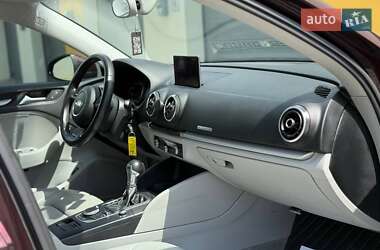 Седан Audi A3 2015 в 