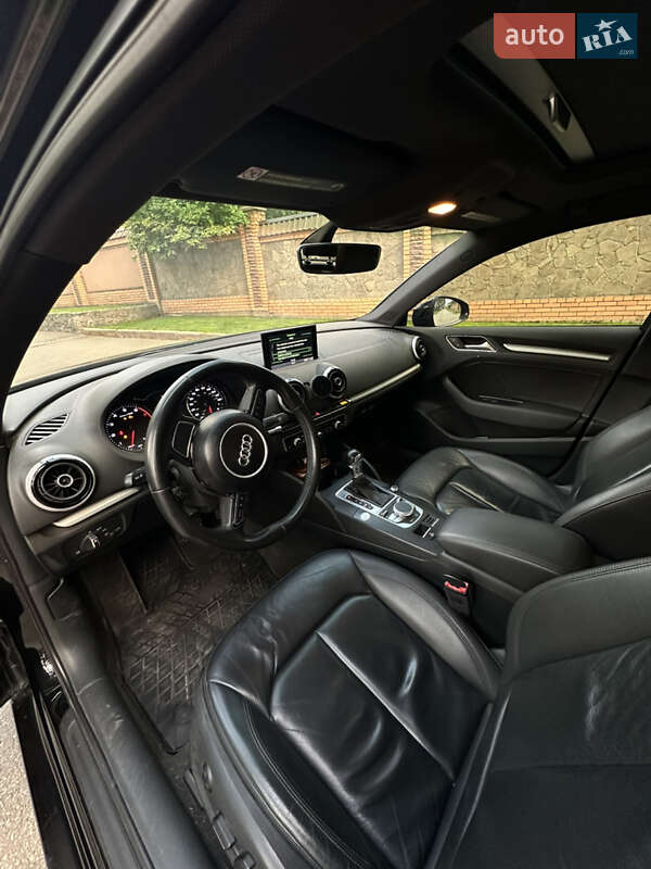 Седан Audi A3 2015 в Чернигове