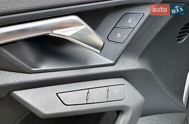 Седан Audi A3 2022 в 
