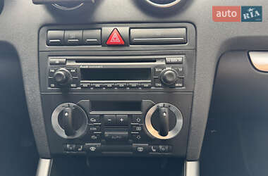 Хэтчбек Audi A3 2005 в 