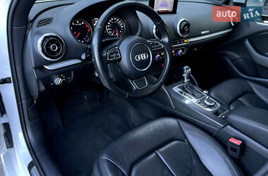 Седан Audi A3 2016 в 
