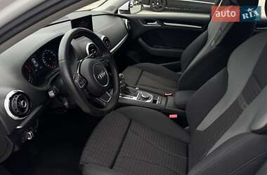 Седан Audi A3 2013 в 
