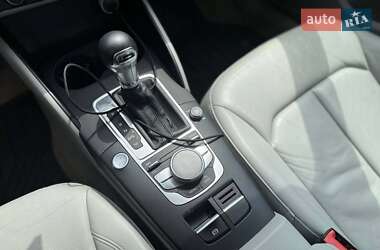 Седан Audi A3 2015 в 